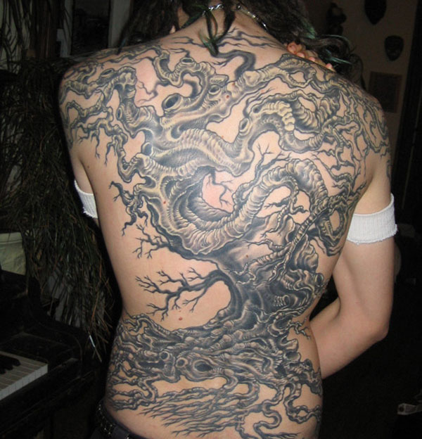 Stromček s tetovaním