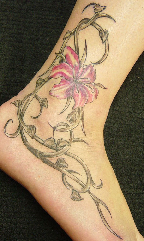 Kvetinové kmeňové tetovanie