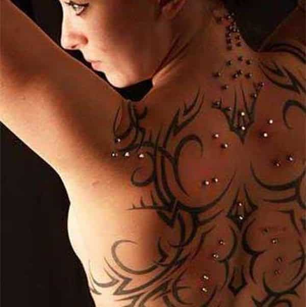 tatuaj și piercing
