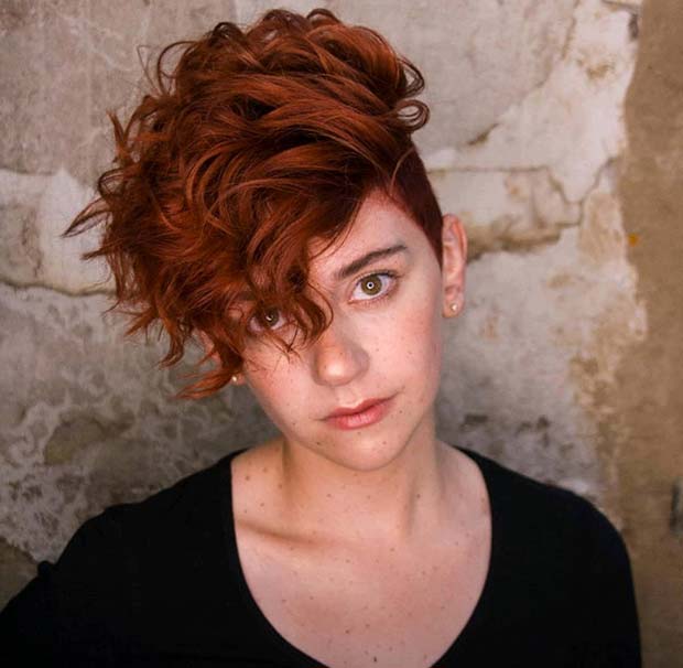 Coafura Edgy Red Pixie
