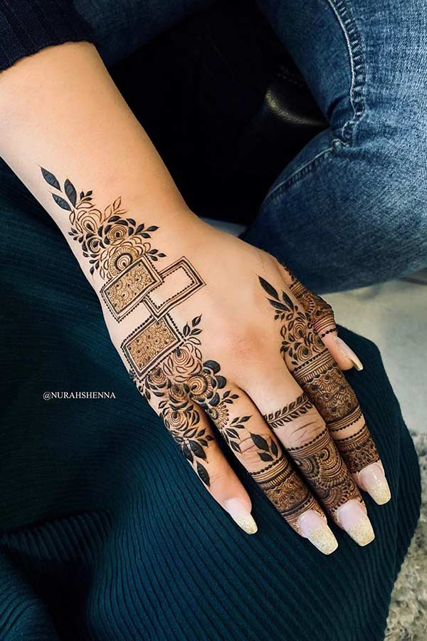Krásny ručný dizajn Henna