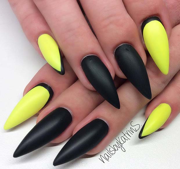 Čierny a žltý dizajn nechtov
