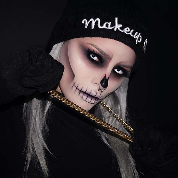 Strašidelný nápad na makeup Halloween pre ženy