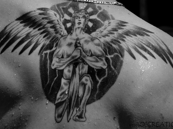 Tetovanie anjela bojovníka