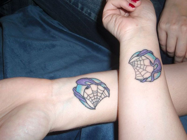 Cele mai bune prietene tatuaje identice