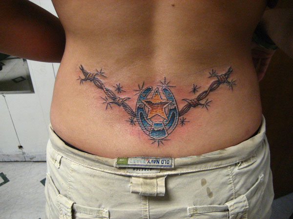Hviezdne podkovy tetovanie