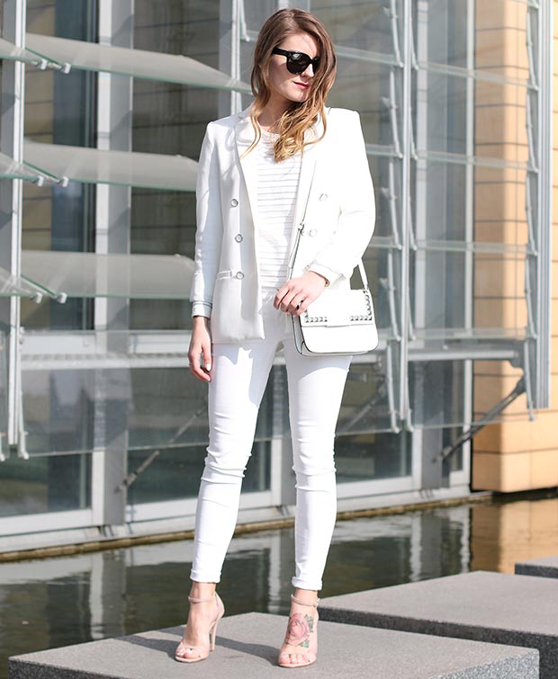Oblečenie White Blazer a White Jeans