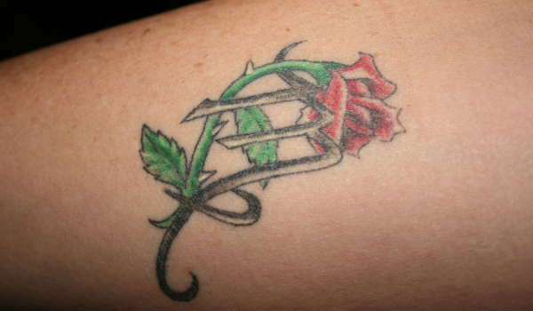 Tetovaža cvetja Device