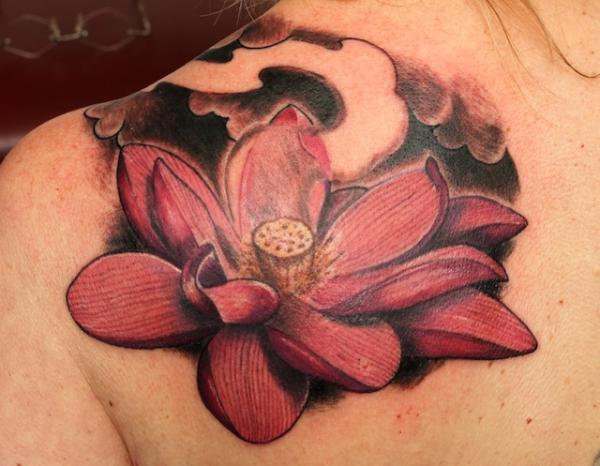 Sveža tetovaža Lotus