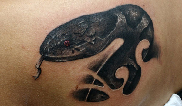 Zlé tetovanie hada