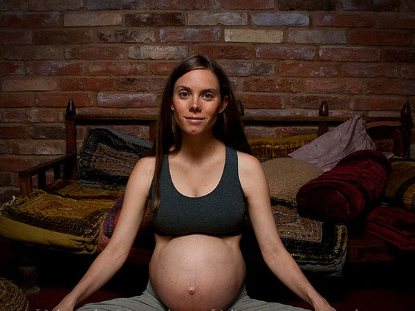 Ideea de maternitate yoga