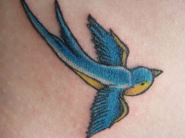 Tatuaj albastru
