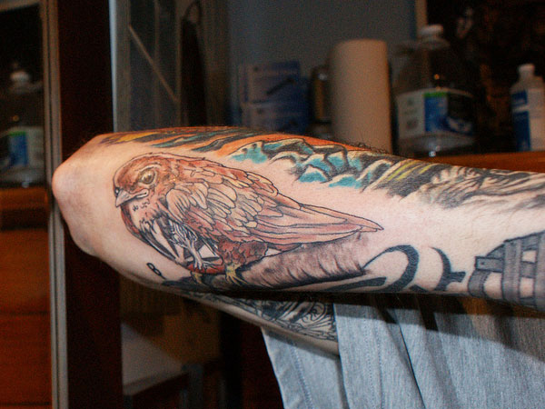 Tatuaj realist de vrabie