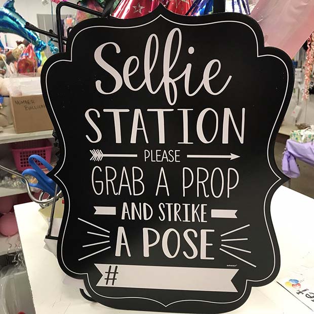 Nápad na večierok s promo stanicou na selfie