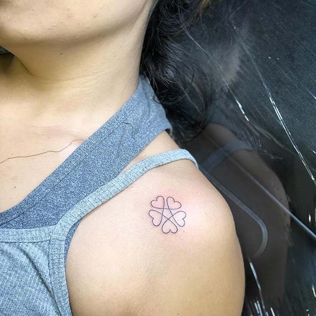 Oblikovanje tetovaže deteljice s štirimi listi